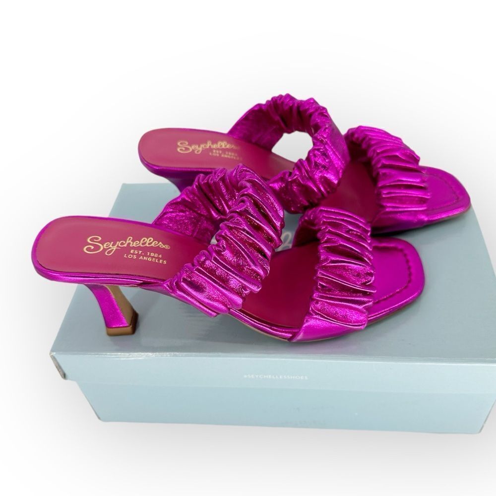 Seychelles NIB Leeward Metallic Sandal‎ in Fuschia - size 7 - Picture 5 of 10